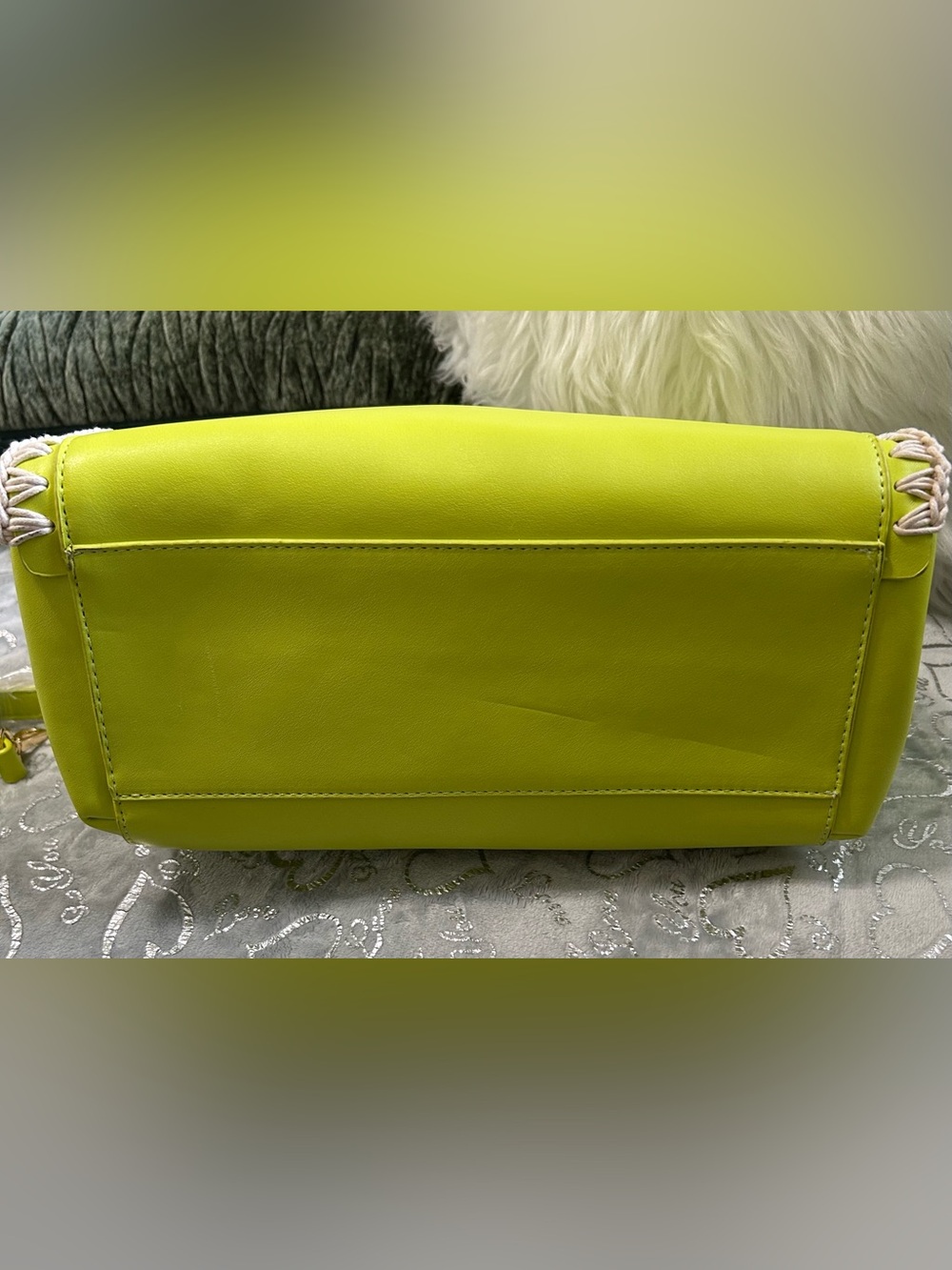 NWT Chillx by Le Miel, Medium, Lime Green, Soft Leather Tote Handbag - Picture 11 of 11